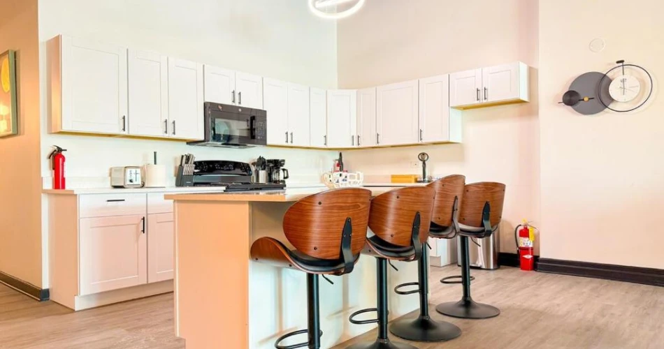 Family-Friendly Hotels Near McCormick Place: Perfect Stays for Every Traveler